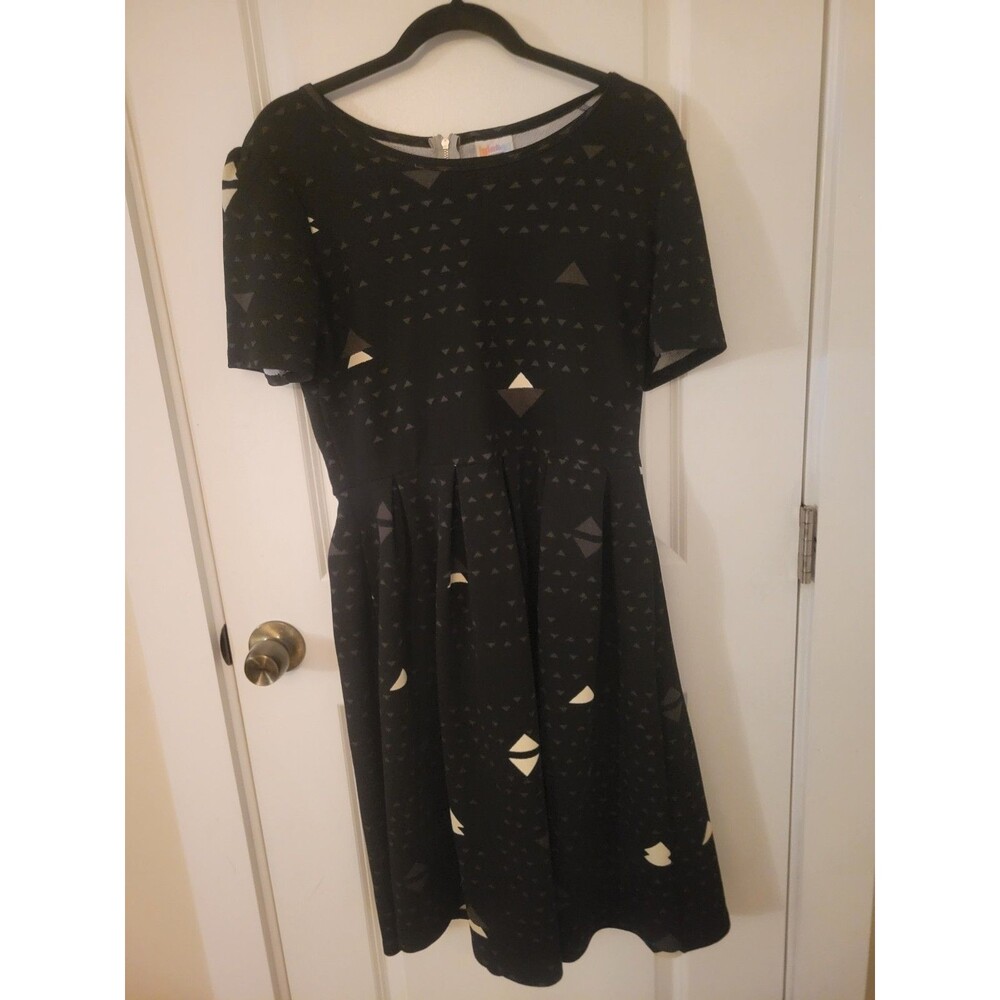 Luluroe Black W Gray Geometric Shapes Short Sleeved Dress W Zipper Back Sz. L